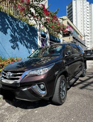 TOYOTA HILUX SW4 2.7 SRV 7 LUGARES 4X2 16V FLEX 4P AUTOMÁTICO